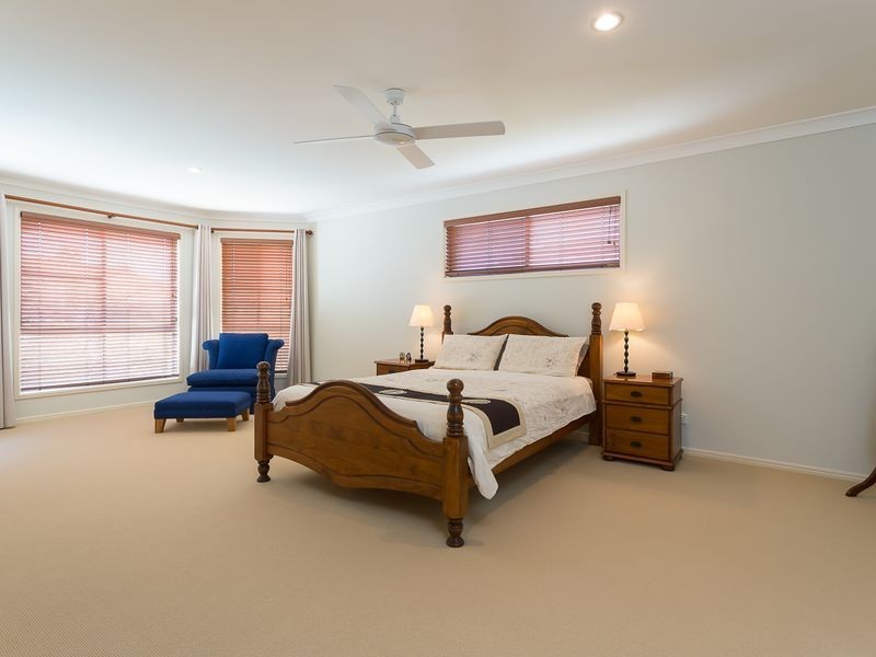 12 Dennison Court, Redland Bay QLD 4165