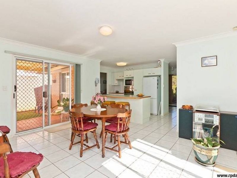 7 Buckler Court, Redland Bay QLD 4165