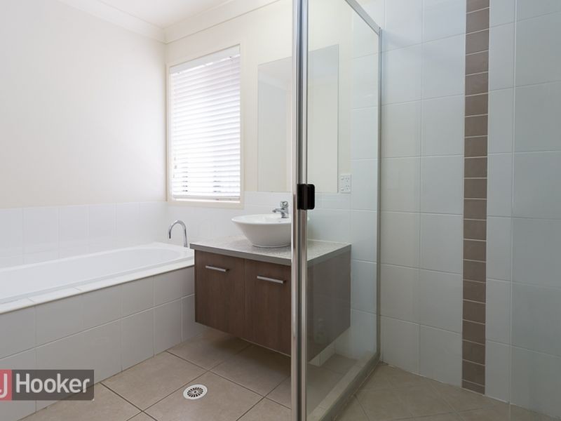 38 Ebony Crescent, Redland Bay QLD 4165