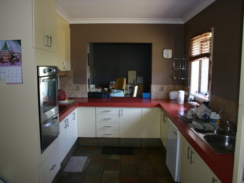 285 Redland Bay Road, Capalaba QLD 4157