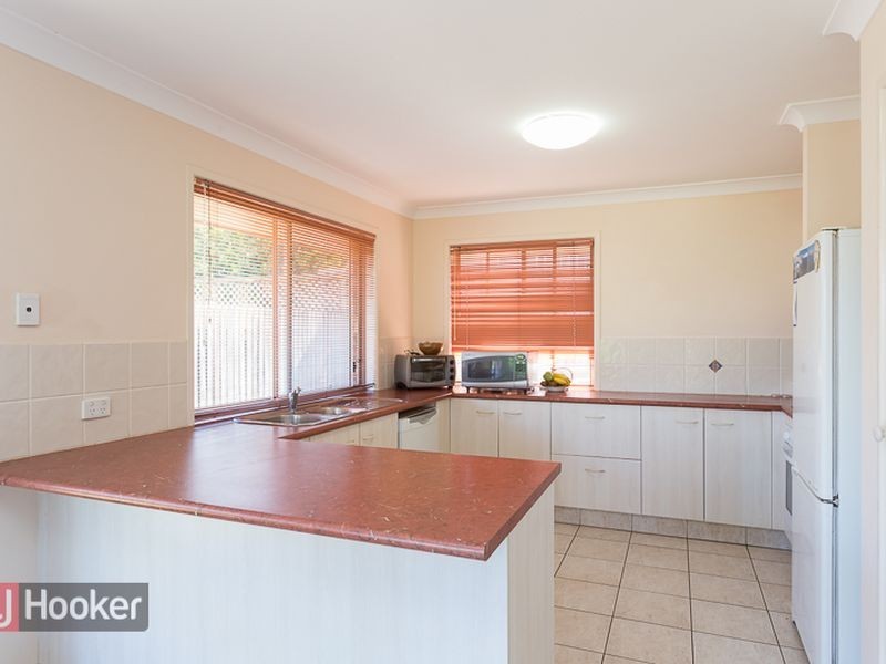 17 Newlands Street, Redland Bay QLD 4165