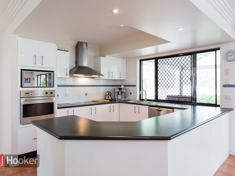 19 Seabrae Drive, Redland Bay QLD 4165