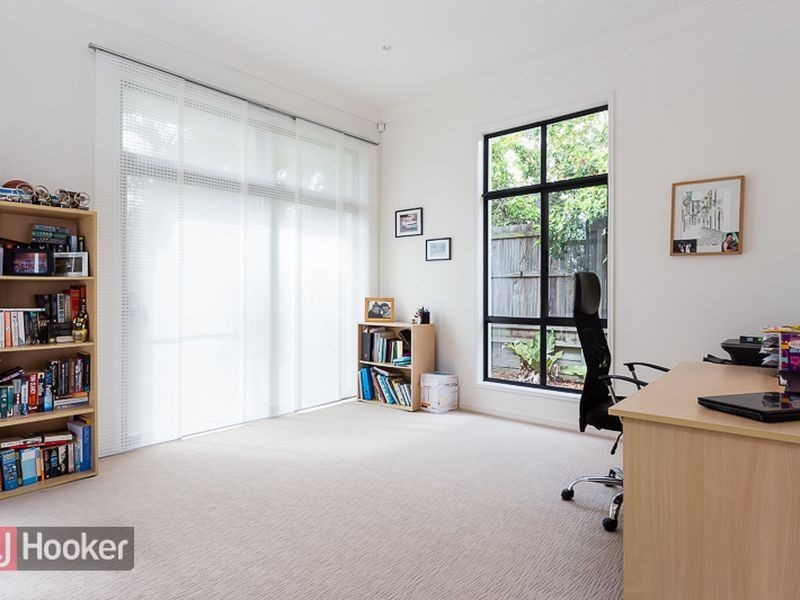 19 Seabrae Drive, Redland Bay QLD 4165