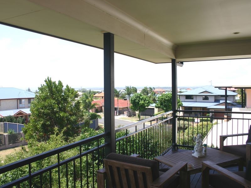 4 Creedin Court, Redland Bay QLD 4165