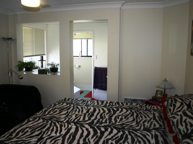 4 Creedin Court, Redland Bay QLD 4165