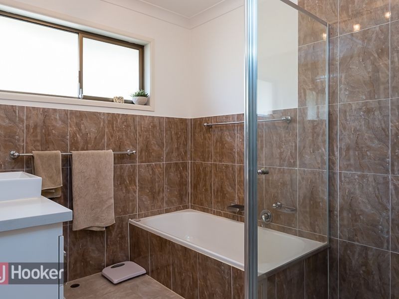 6 Boronia Street, Redland Bay QLD 4165