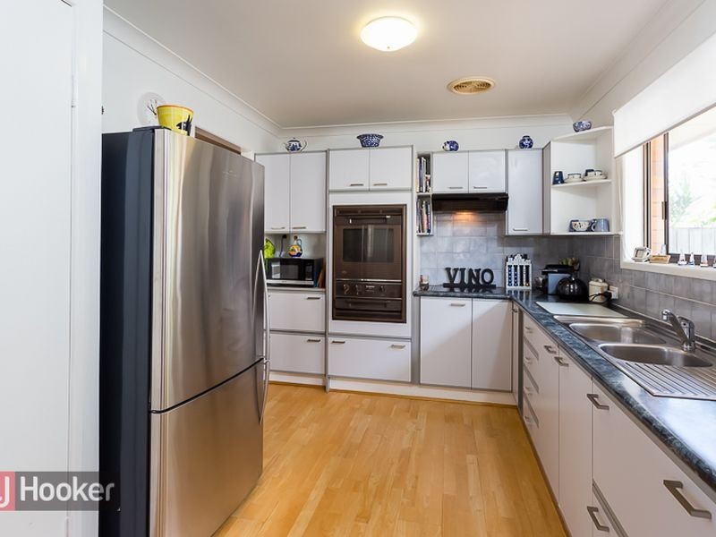 6 Boronia Street, Redland Bay QLD 4165