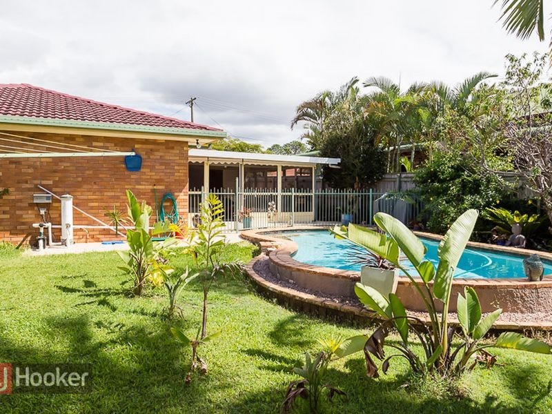 6 Boronia Street, Redland Bay QLD 4165