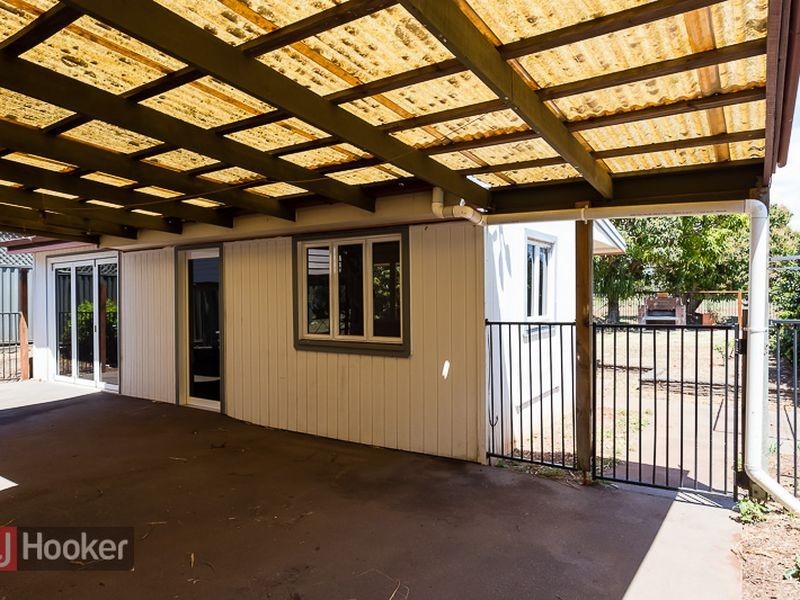 303 Esplanade, Redland Bay QLD 4165