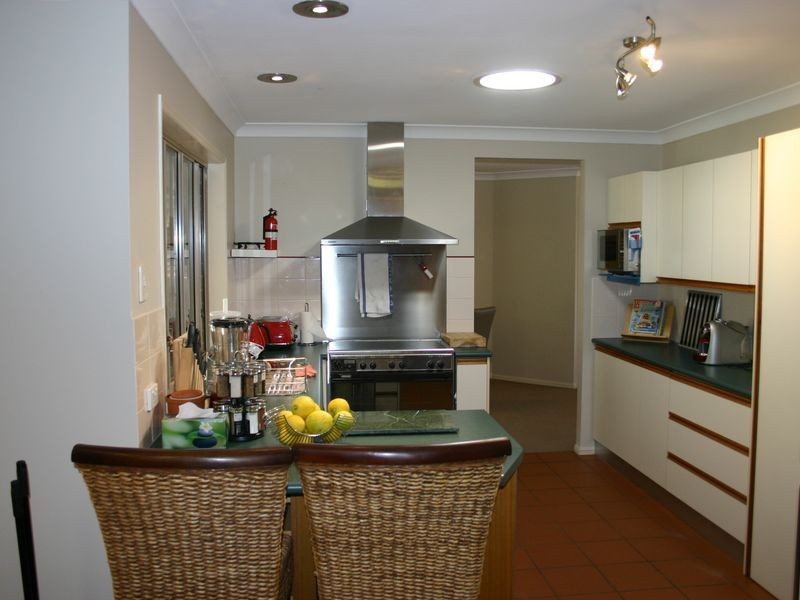 15 Newlands Street, Redland Bay QLD 4165