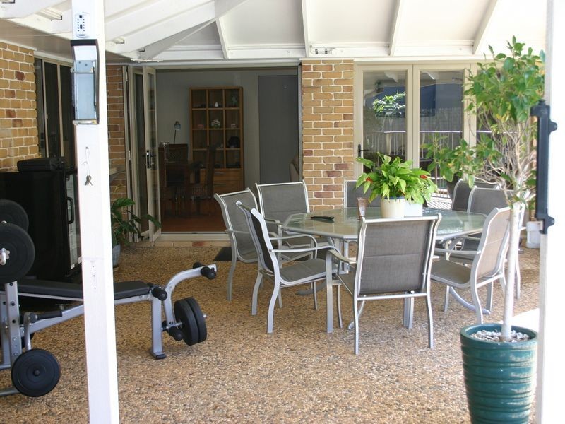 15 Newlands Street, Redland Bay QLD 4165