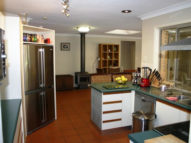 15 Newlands Street, Redland Bay QLD 4165