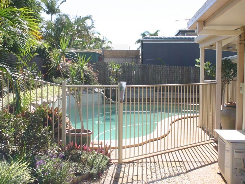 15 Newlands Street, Redland Bay QLD 4165