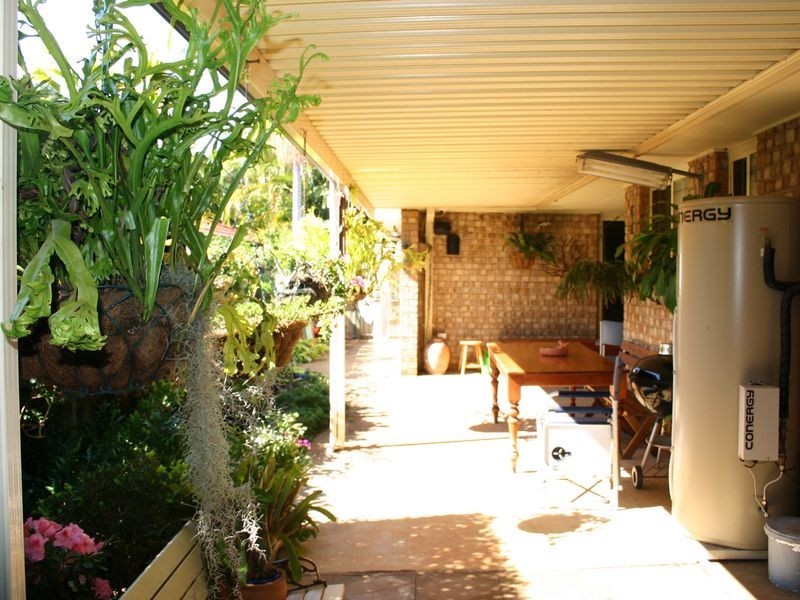 15 Spinnaker Circuit, Redland Bay QLD 4165