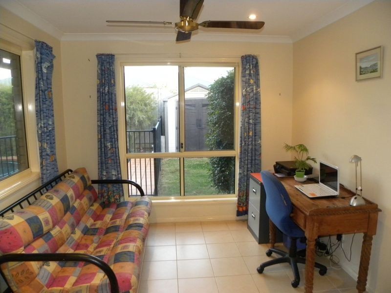 5 Sunningdale Drive, Redland Bay QLD 4165