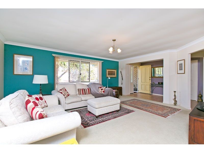 44 Penzance Drive, Redland Bay QLD 4165