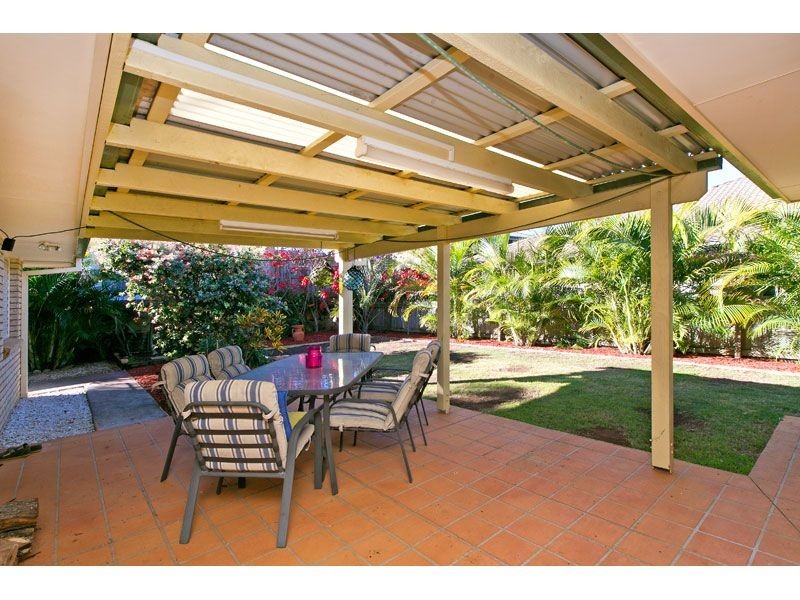 44 Penzance Drive, Redland Bay QLD 4165