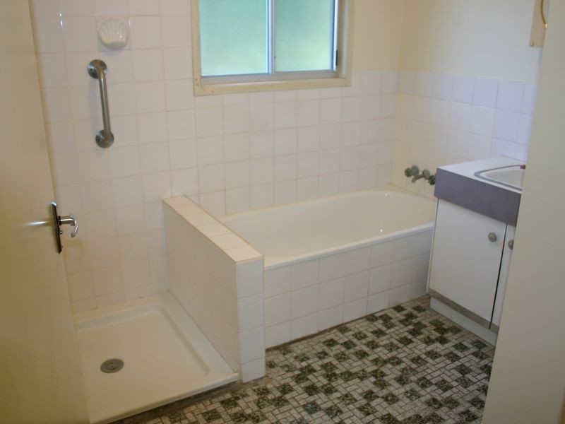 15 Nerine Street, Kingston QLD 4114