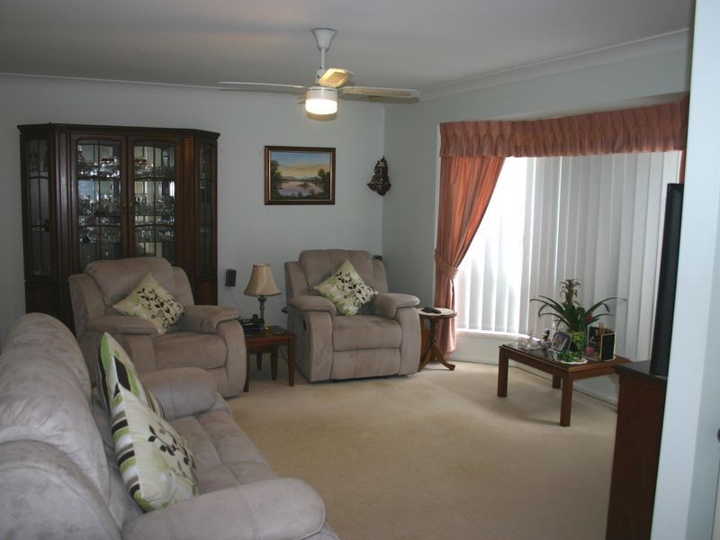 3 Buckler Court, Redland Bay QLD 4165