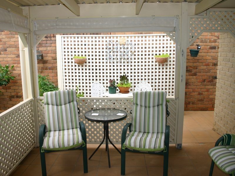 3 Buckler Court, Redland Bay QLD 4165