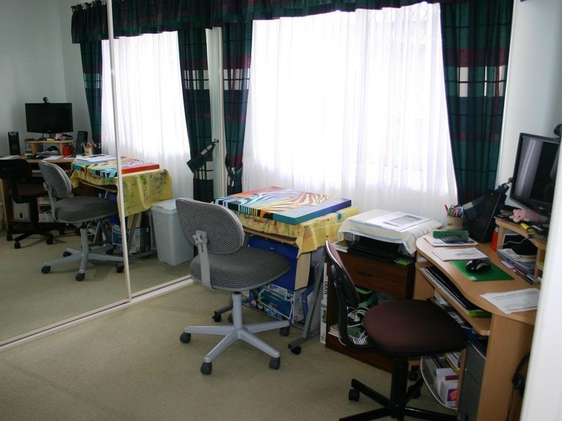 3 Buckler Court, Redland Bay QLD 4165