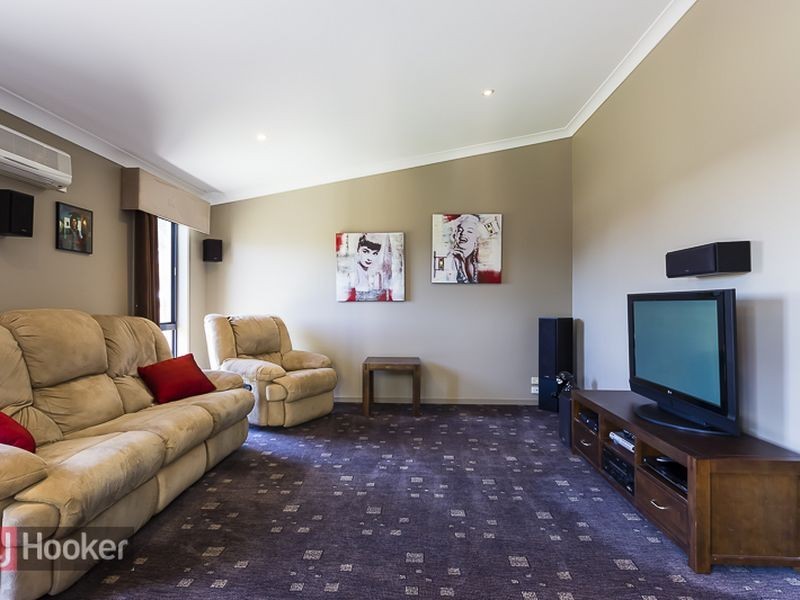 7 Bedarra Street, Redland Bay QLD 4165