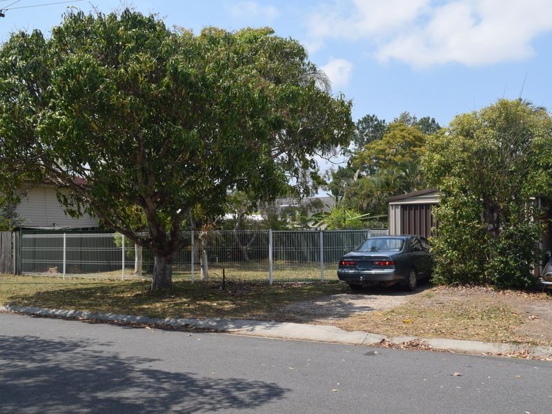 62 Peel Street, Redland Bay QLD 4165