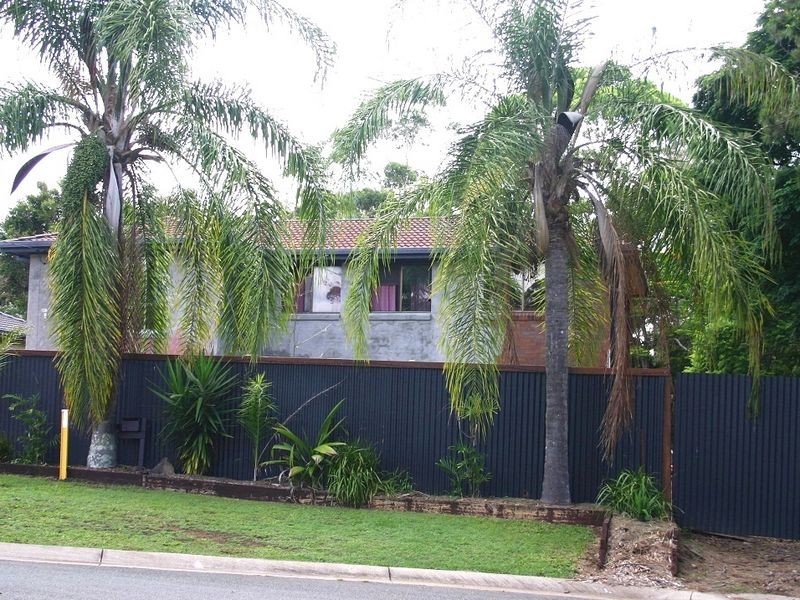 1 Lisa Street, Redland Bay QLD 4165