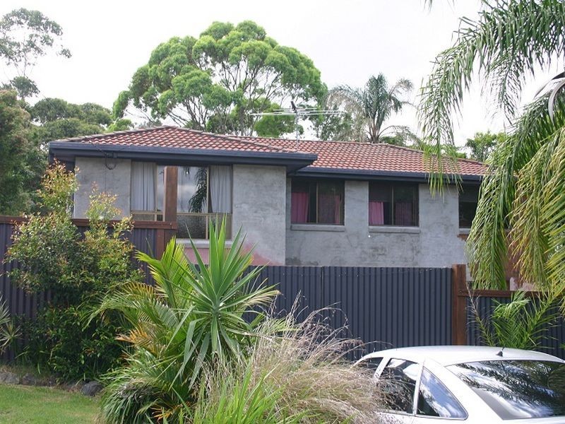 1 Lisa Street, Redland Bay QLD 4165
