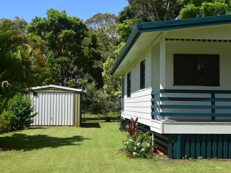 26 Noyes Parade, Karragarra Island QLD 4184