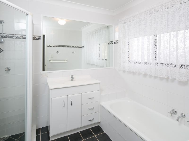 22 Daydream Street, Redland Bay QLD 4165
