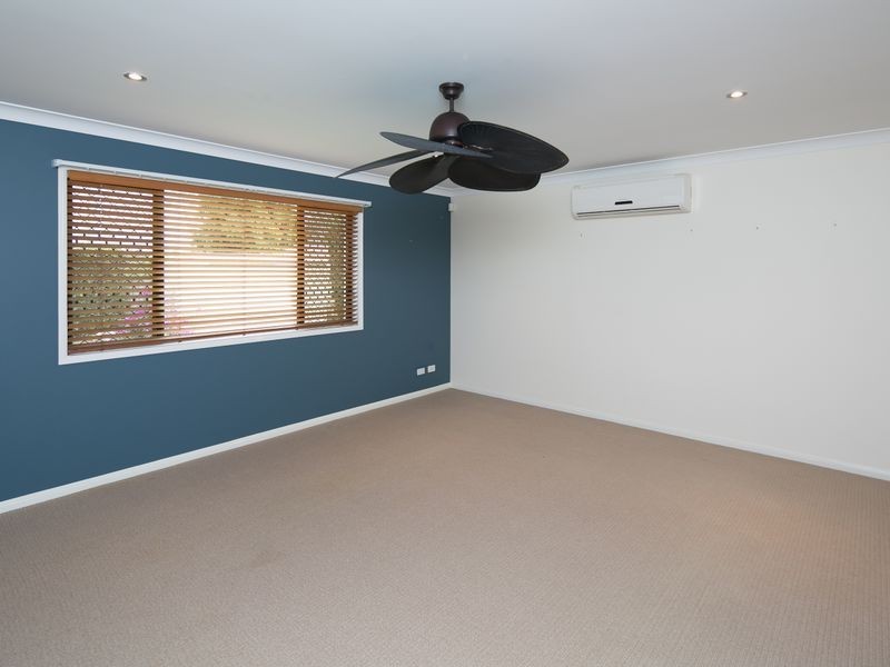 22 Daydream Street, Redland Bay QLD 4165