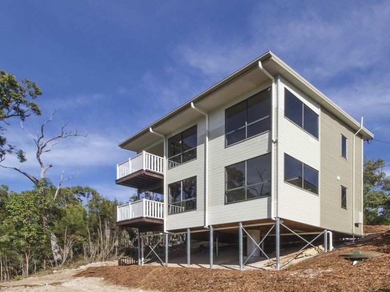 12 Leichhardt Terrace, Russell Island QLD 4184