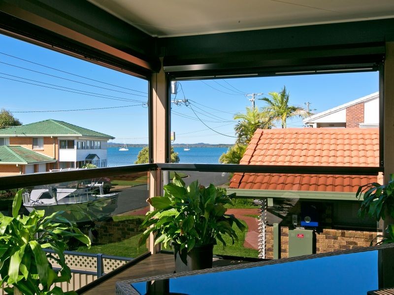 8 Beach Court, Victoria Point QLD 4165