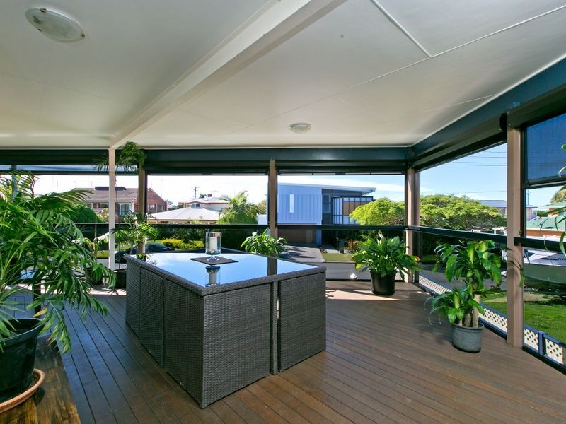 8 Beach Court, Victoria Point QLD 4165
