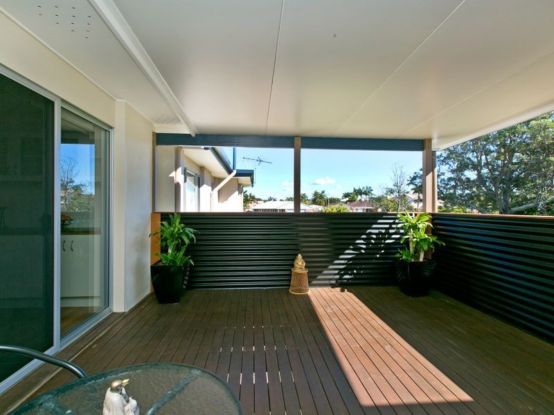 8 Beach Court, Victoria Point QLD 4165