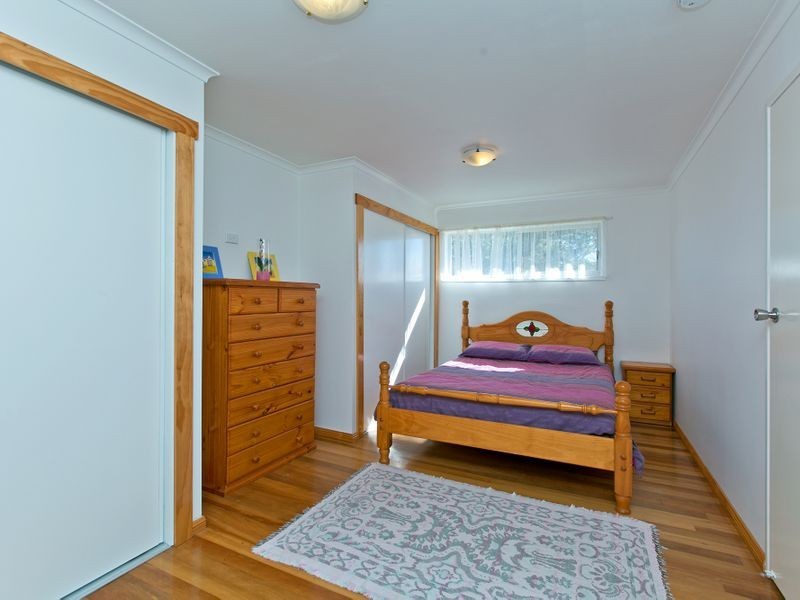 8 Beach Court, Victoria Point QLD 4165