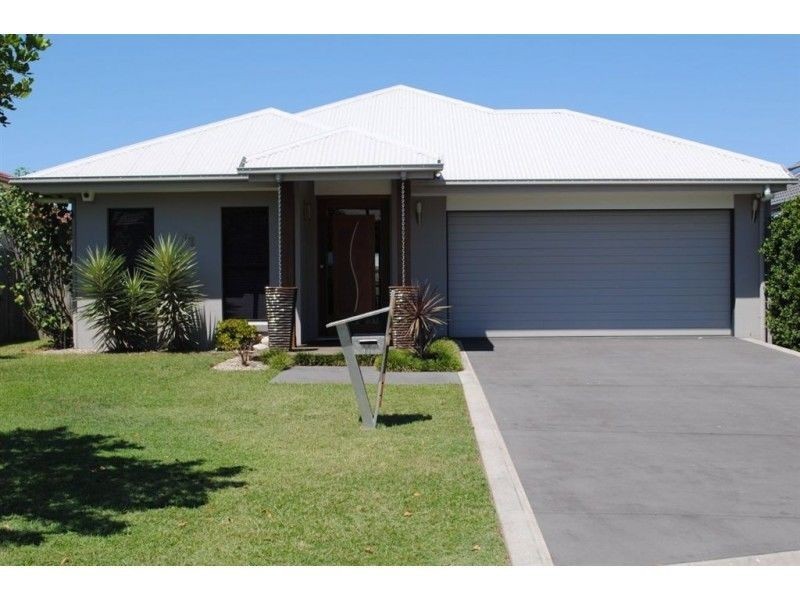 11 RIBERRY COURT, North Lakes QLD 4509