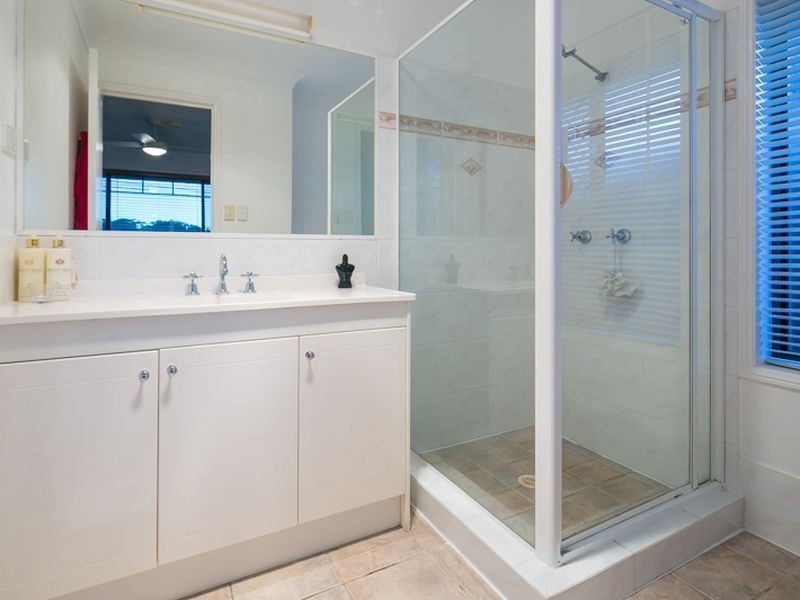 14 Moores road, Redland Bay QLD 4165