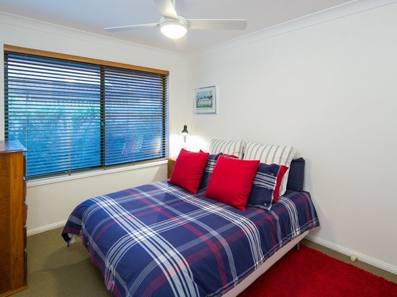14 Moores road, Redland Bay QLD 4165