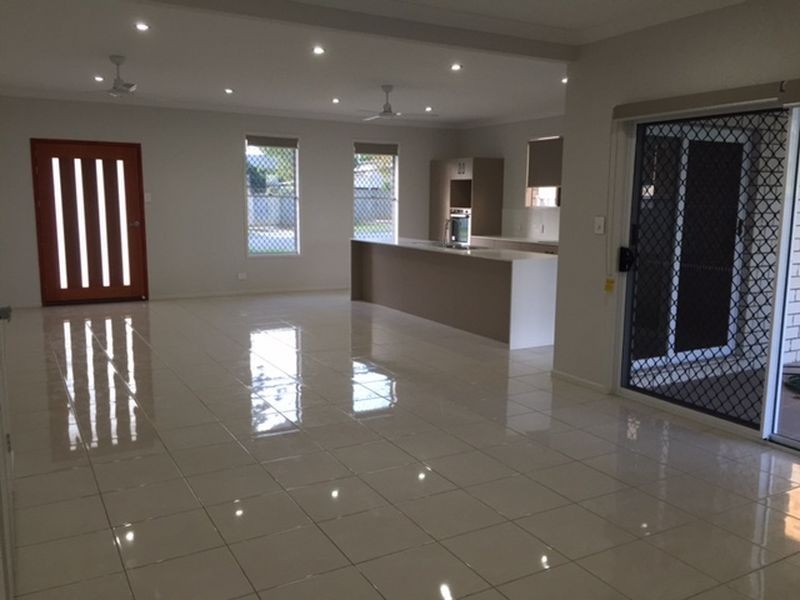 28 Marine Street, Redland Bay QLD 4165