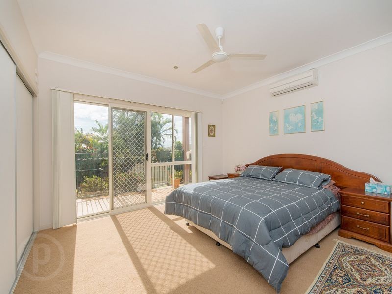 6 Huntly Place, Redland Bay QLD 4165