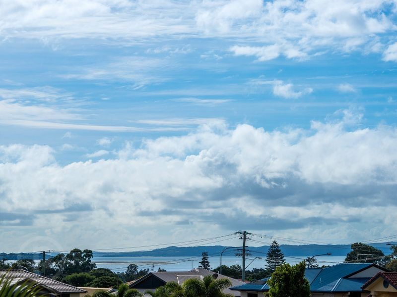 6 Huntly Place, Redland Bay QLD 4165