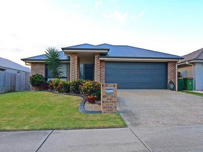 27 Stradbroke Street, Redland Bay QLD 4165