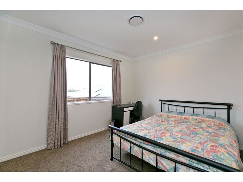 68 Unwin Street, Redland Bay QLD 4165