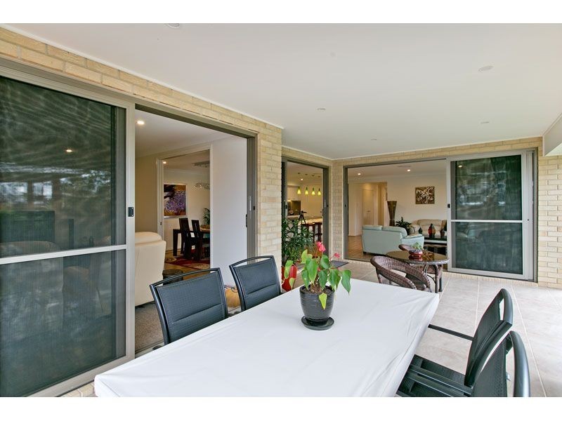 68 Unwin Street, Redland Bay QLD 4165