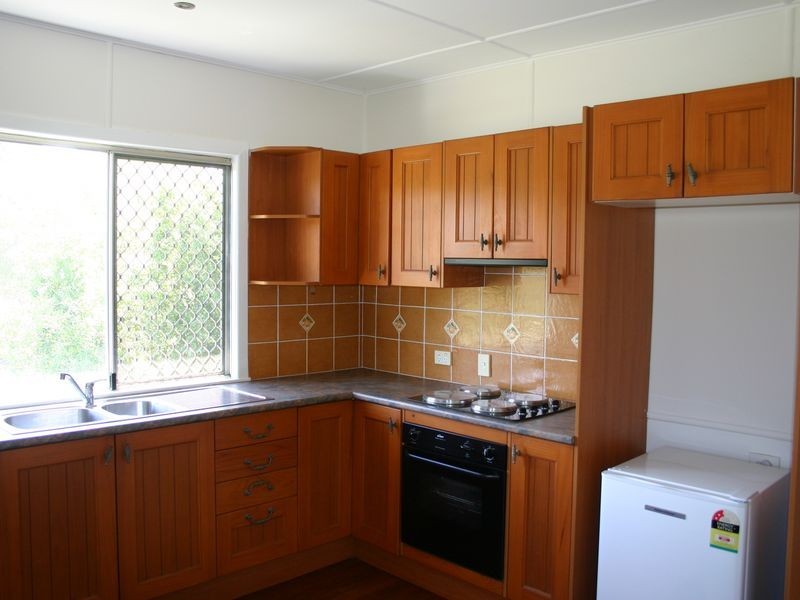 186 Main Street, Redland Bay QLD 4165