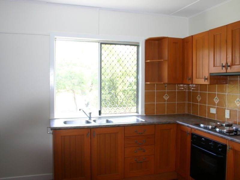 186 Main Street, Redland Bay QLD 4165