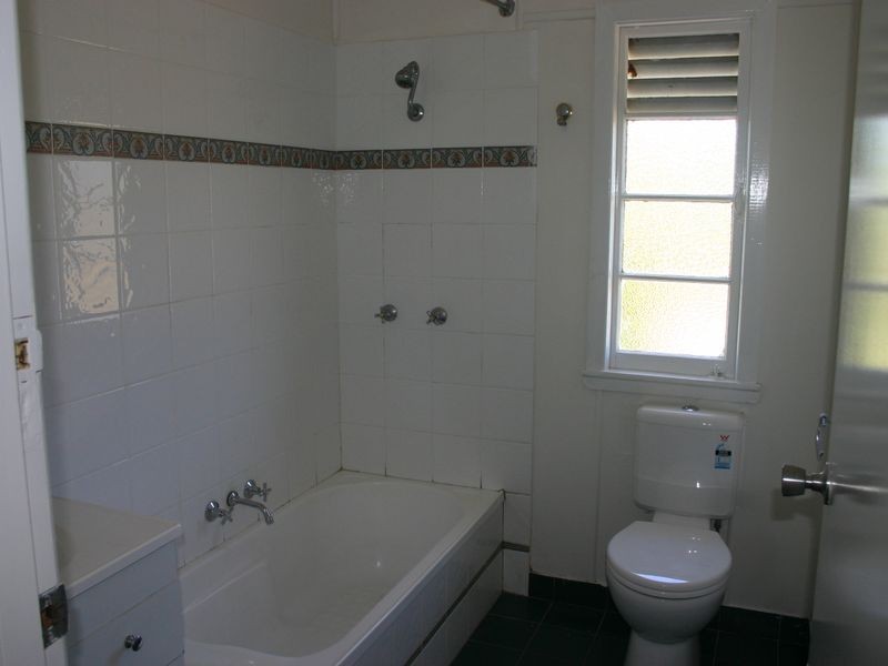 186 Main Street, Redland Bay QLD 4165