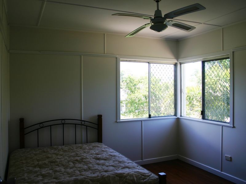 186 Main Street, Redland Bay QLD 4165